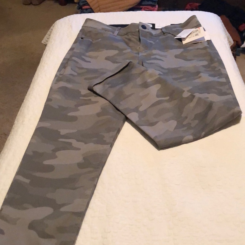 Gibson Latimer Skinny